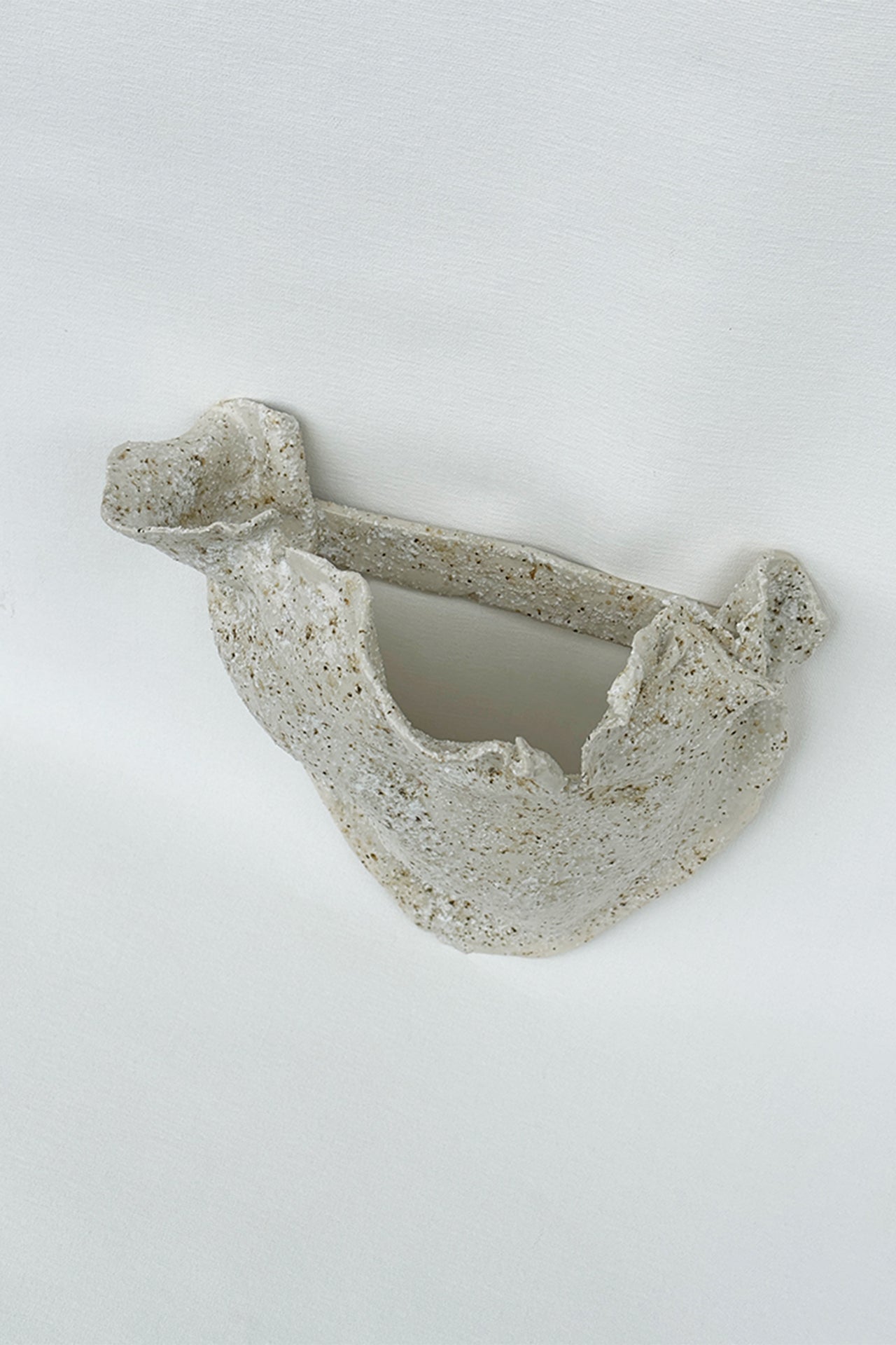 VOA, product: Matadero Big Wave Wall Applique (Fig. 2)