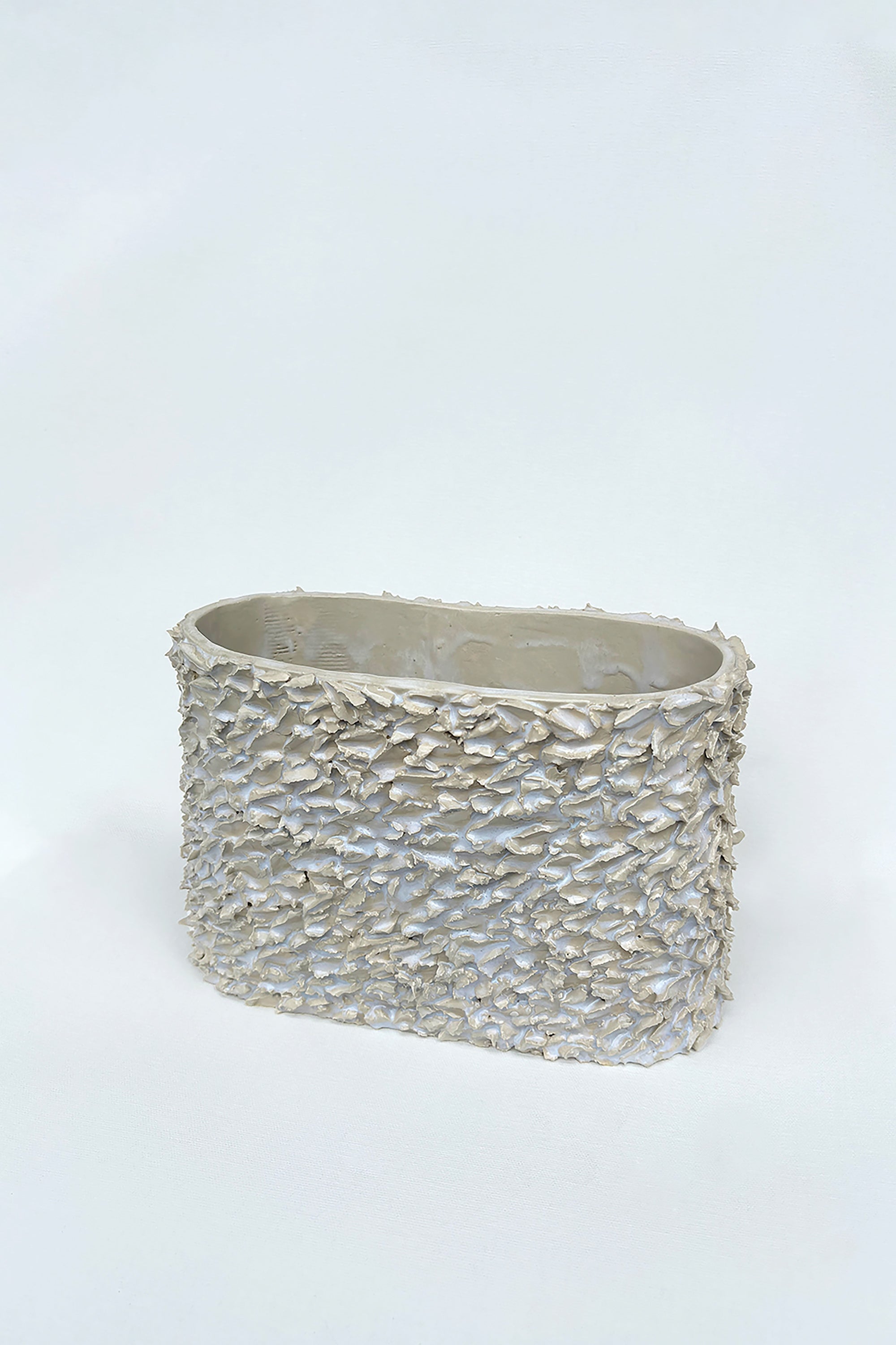 VOA, product: White Oval Barbed (Fig. 3)