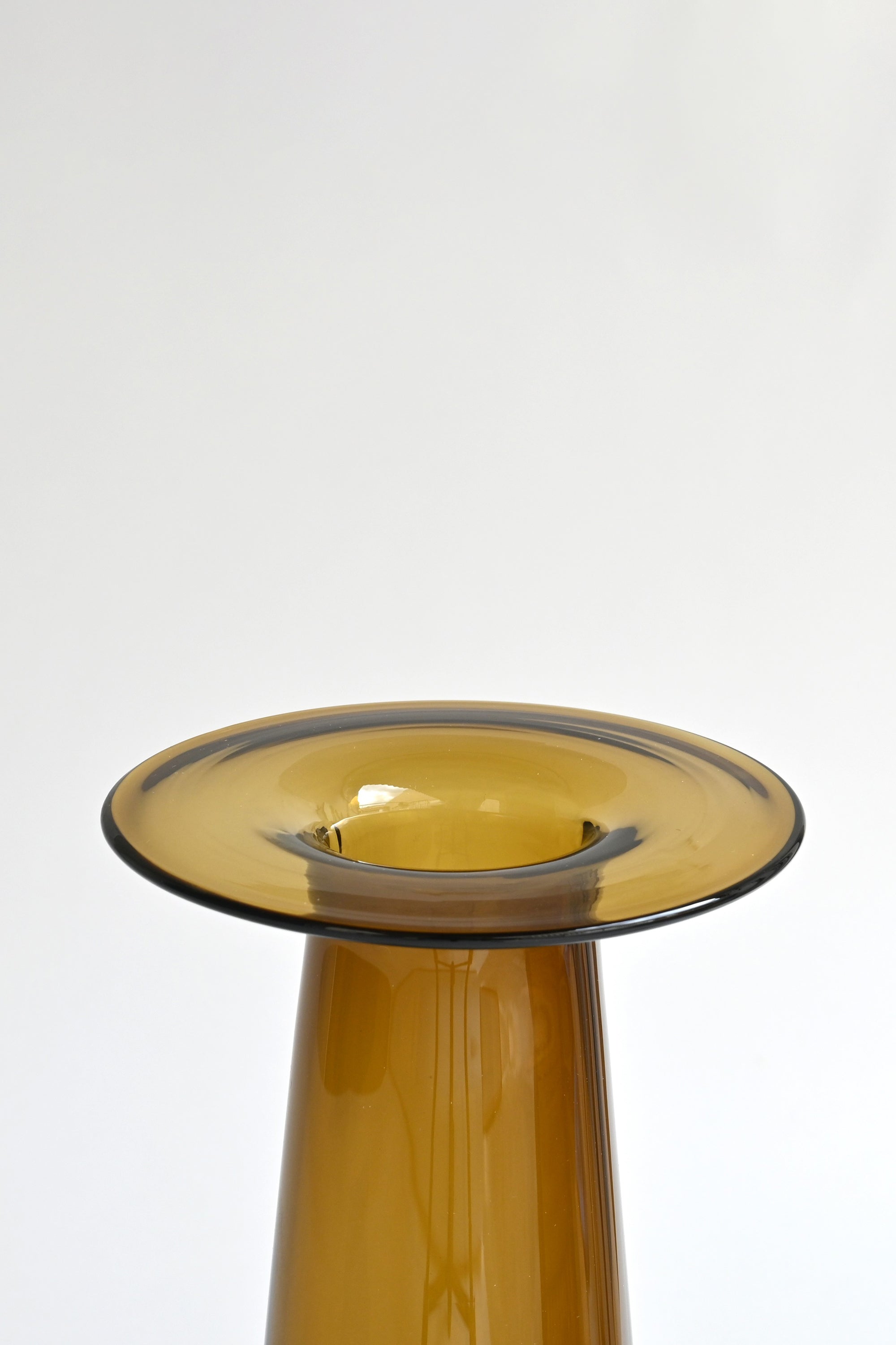 VOA, product: Quijote (L) olive brown (Fig. 3)
