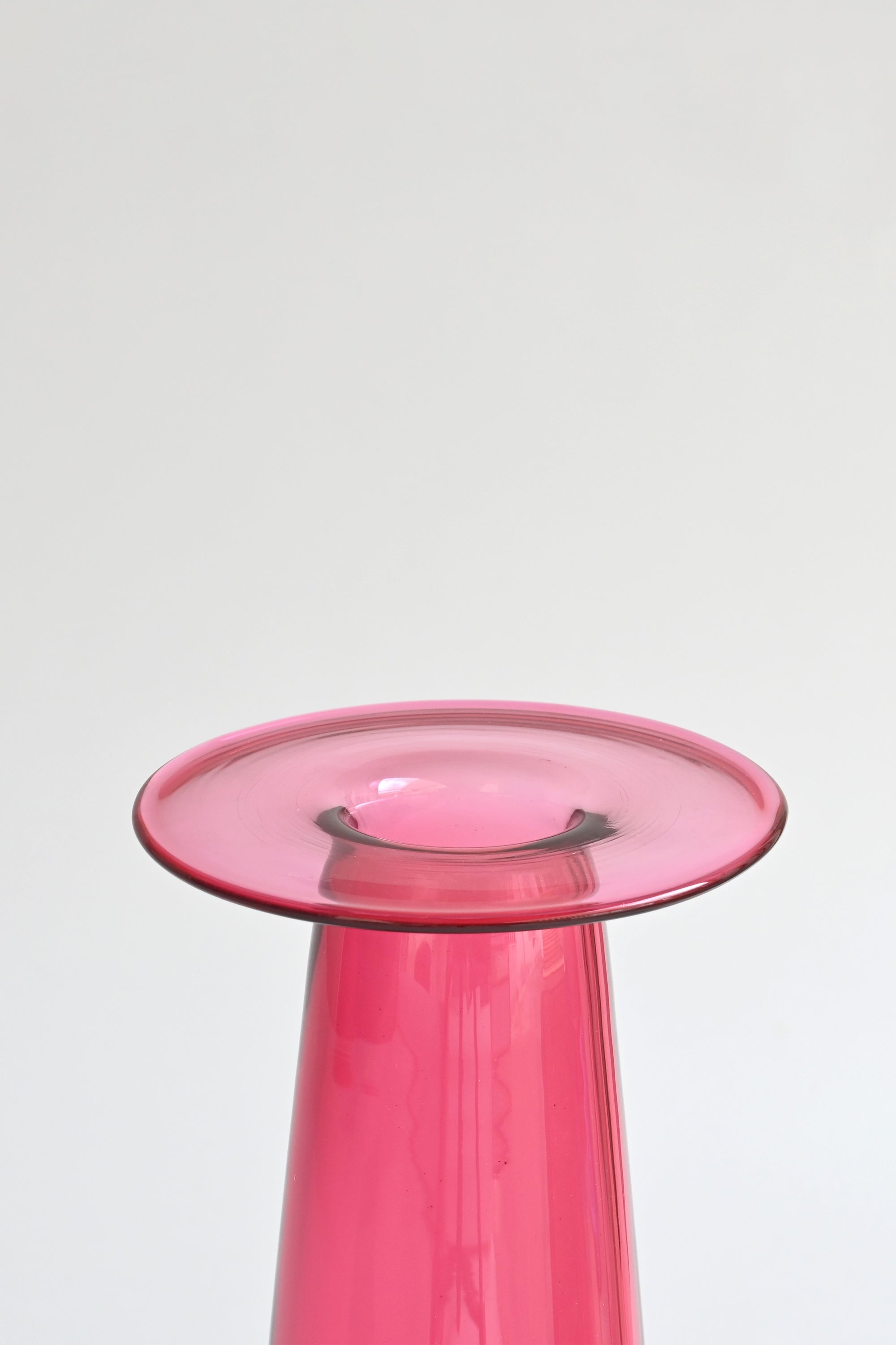 VOA, product: Quijote (M) ruby (Fig. 3)