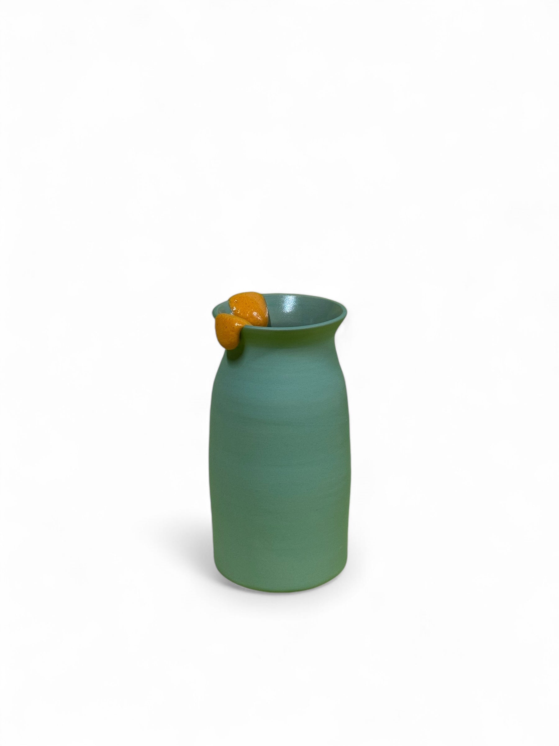 VOA, product: Verde Victoria + Naranja Vase (Fig. 2)