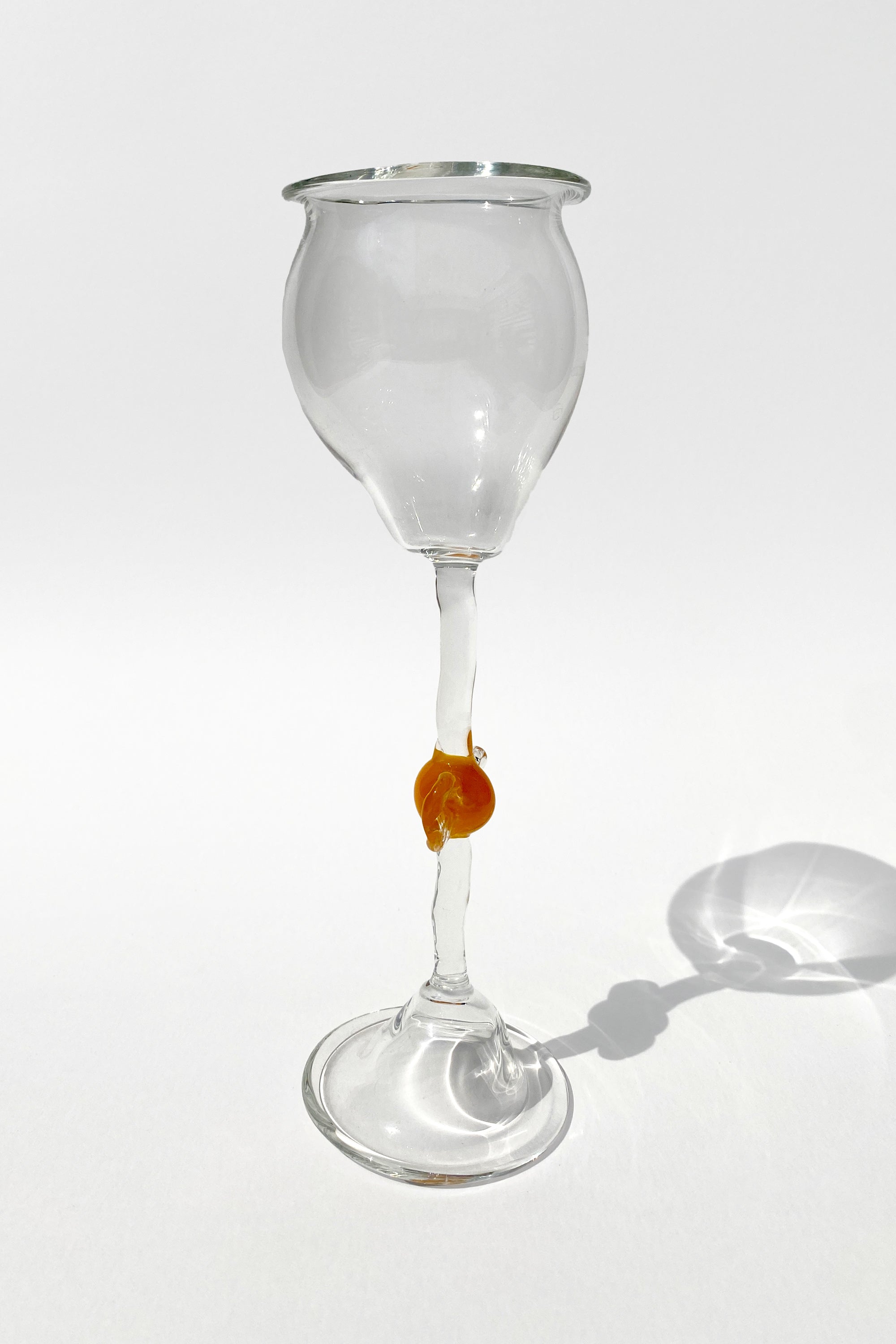 VOA: Wine glasses candy orange (Thumbnail)