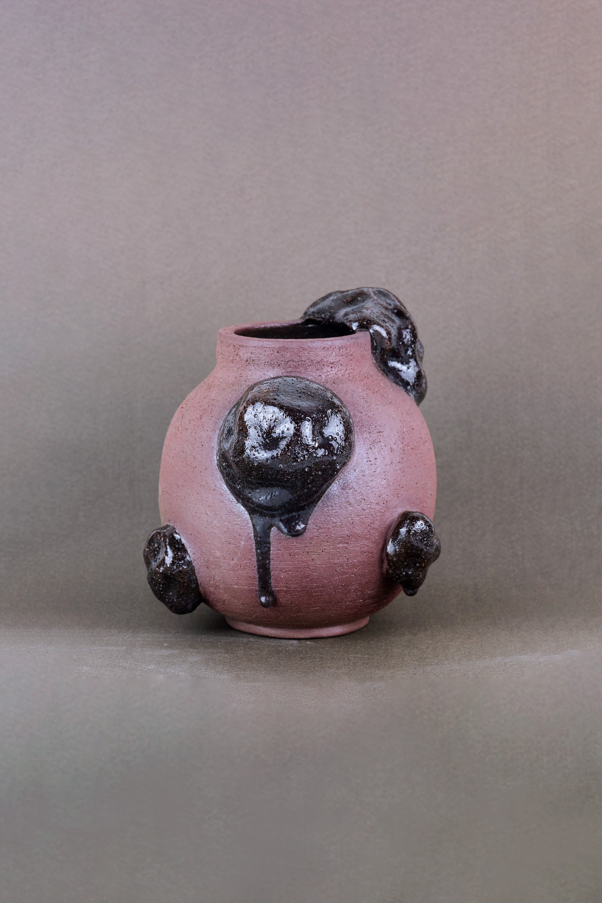 VOA, product: Chocolate blister vase (Fig. 3)