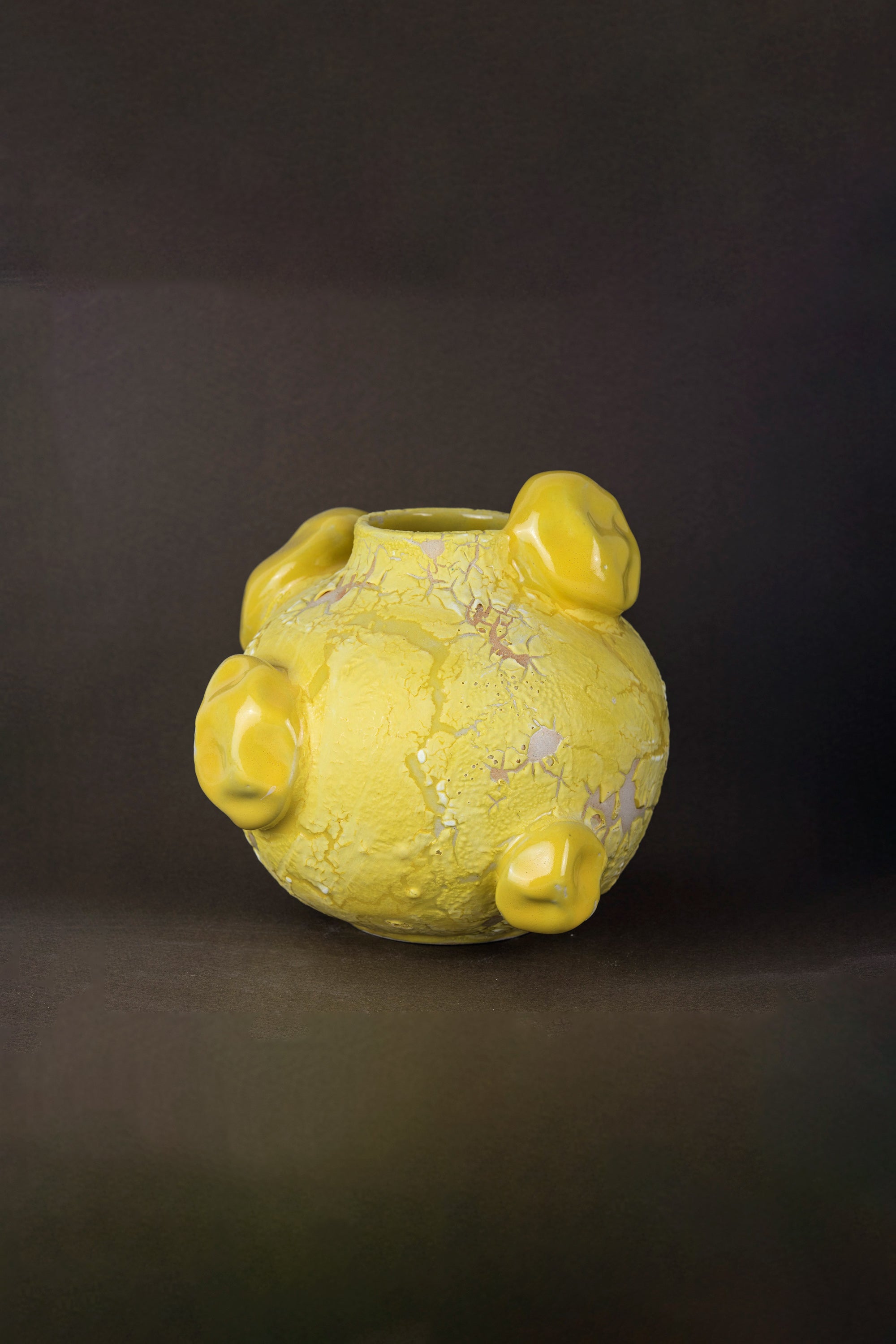 VOA, product: Yellow blister vase (Fig. 5)