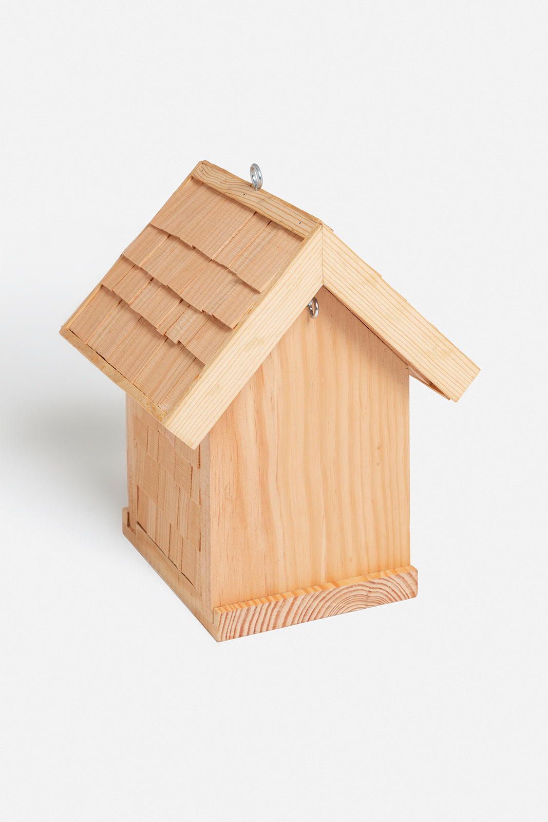 VOA, product: La Casa Conífera Birdhouse. Wood (Fig. 2)
