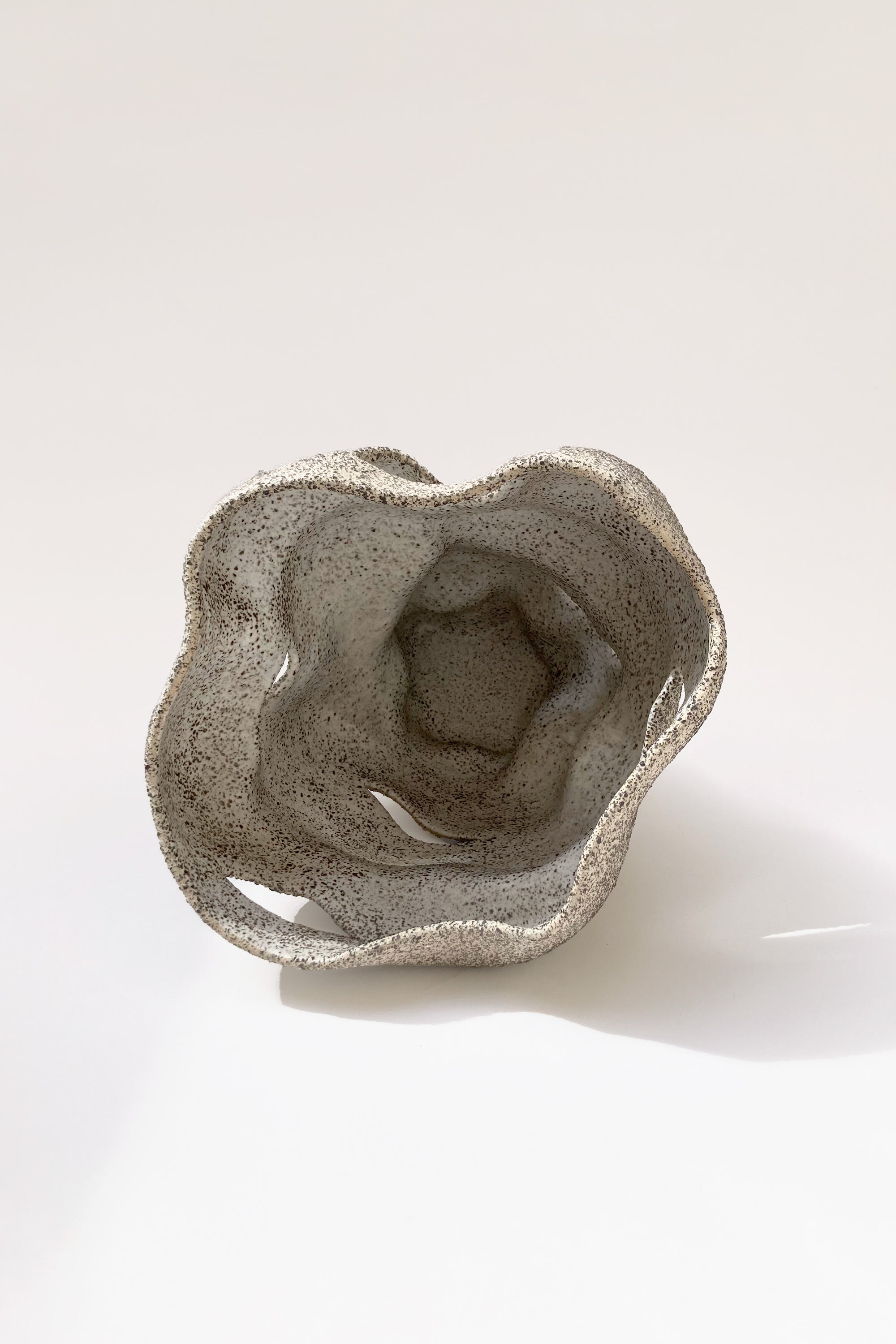 VOA, product: Coral II Vase (Fig. 6)