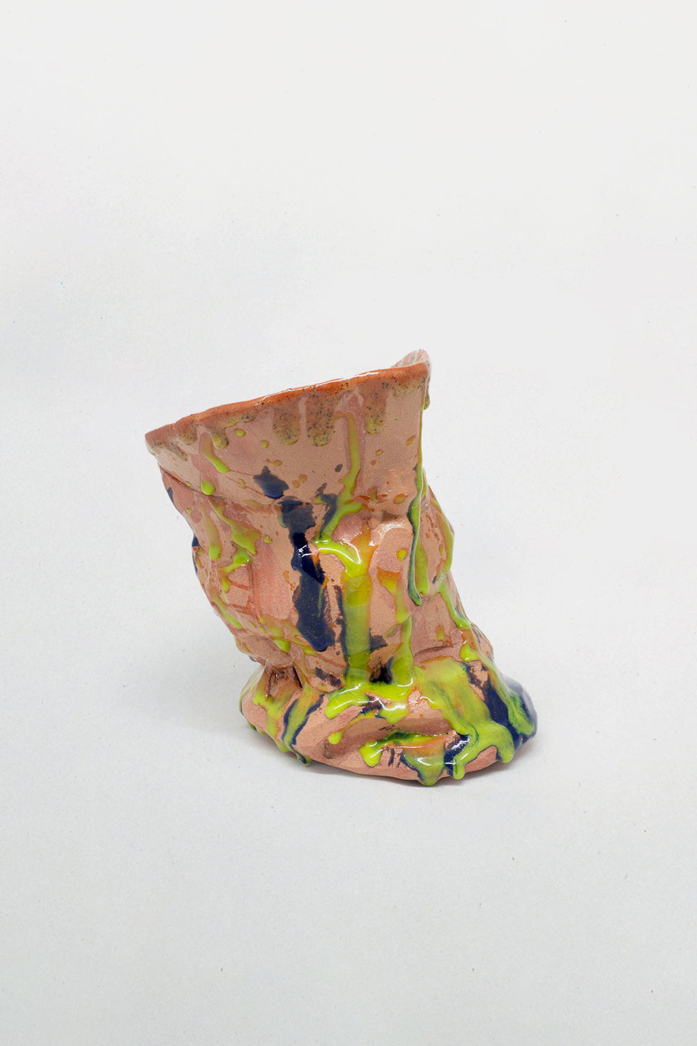 VOA, product: Macetero líquido n2 (Fig. 3)