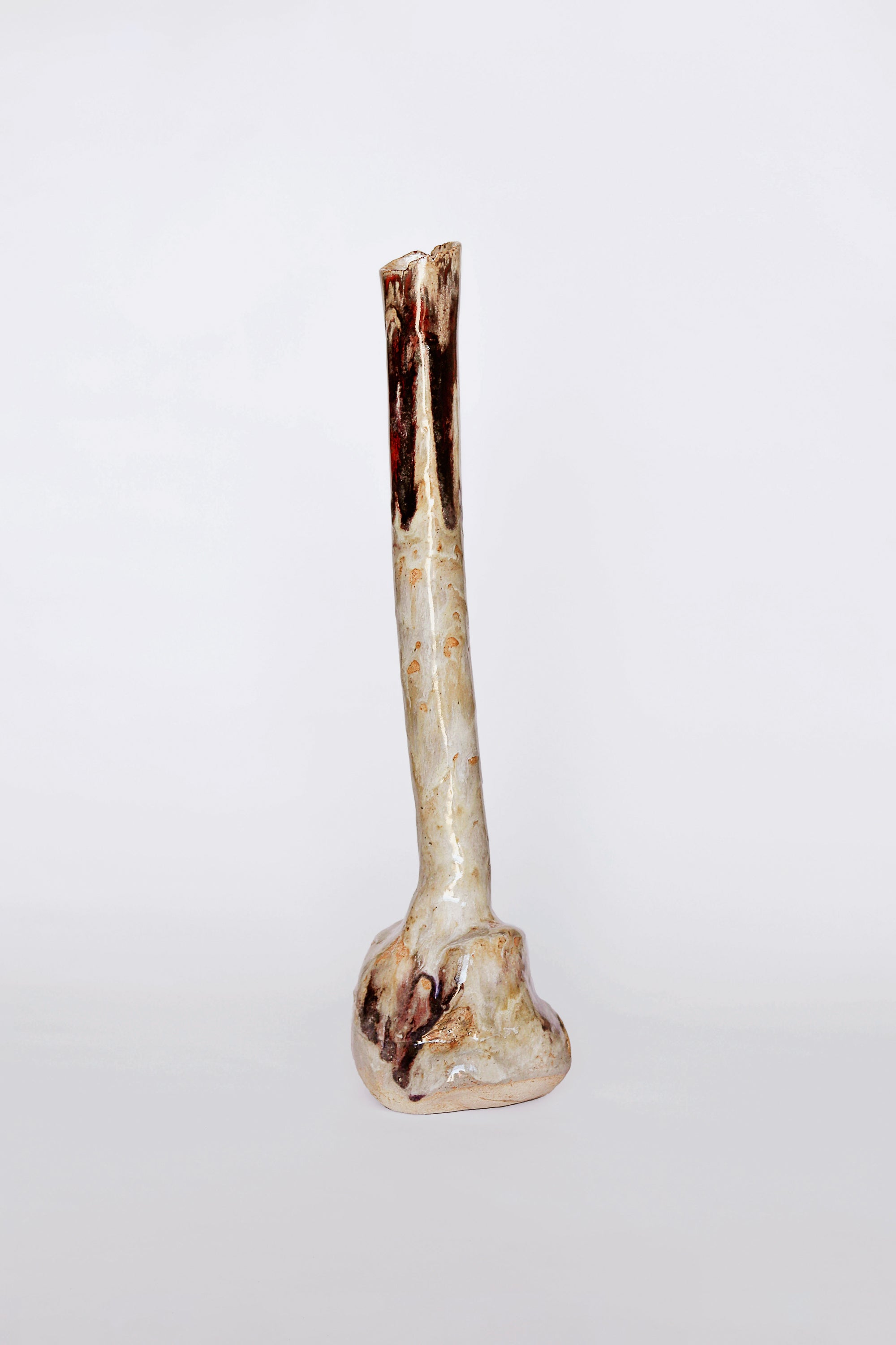 VOA, product: Sangre de Buey Vase (Fig. 4)